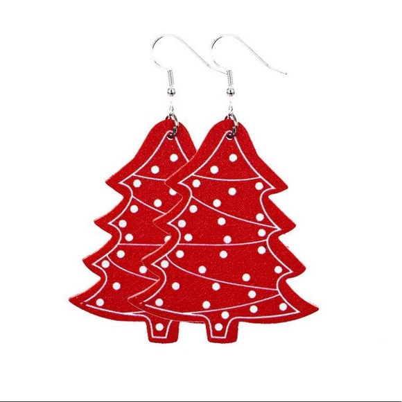 Jewelry - NWT Christmas tree in red faux leather